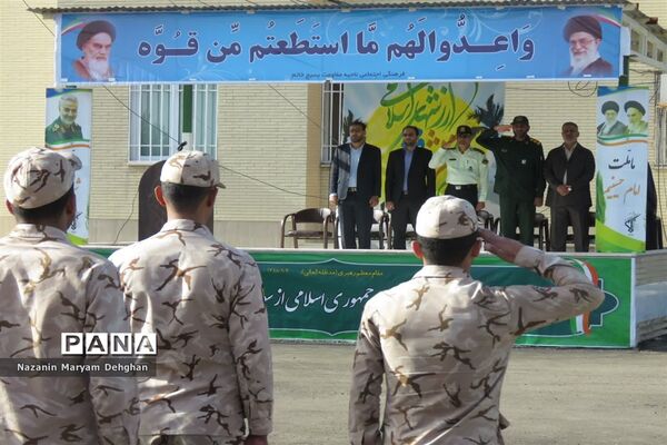صبحگاه مشترک نیروهای نظامی و انتظامی شهرستان خاتم همزمان با سالروز آزادسازی خرمشهر