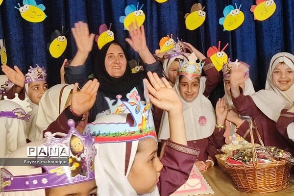 جشن الفبا در دبستان حضرت زهرا(س) یک رودهن