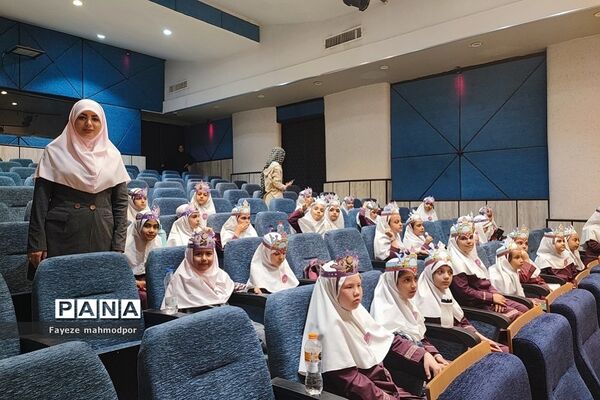 جشن الفبا در دبستان حضرت زهرا(س) یک رودهن