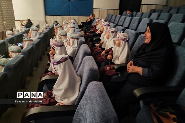 جشن الفبا در دبستان حضرت زهرا(س) یک رودهن