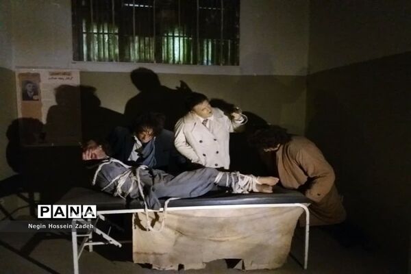 بازدید معاونان پرورشی آموزش و پرورش اسلامشهر از موزه عبرت