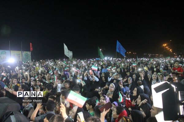 اجتماع بزرگ سلام فرمانده ۲ در بوشهر