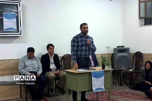 برگزاری کارگاه آسیب‌های فضای مجازی در دانشگاه آزاد نی‌ریز