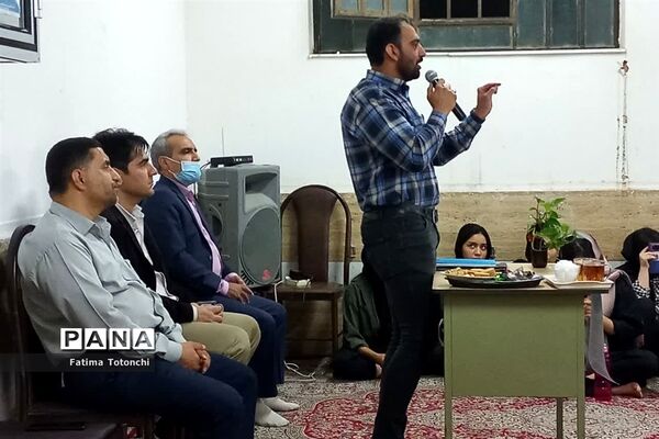 برگزاری کارگاه آسیب‌های فضای مجازی در دانشگاه آزاد نی‌ریز