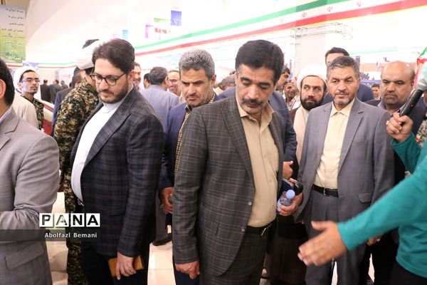 بازدید مدیران دستگاه‌های اجرایی قم از نمایشگاه توانمندی‌های هوافضا