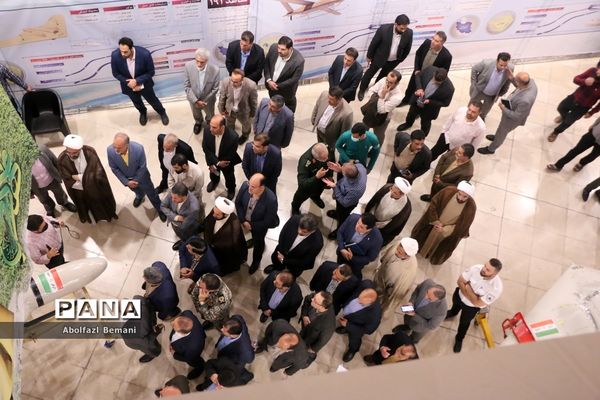 بازدید مدیران دستگاه‌های اجرایی قم از نمایشگاه توانمندی‌های هوافضا