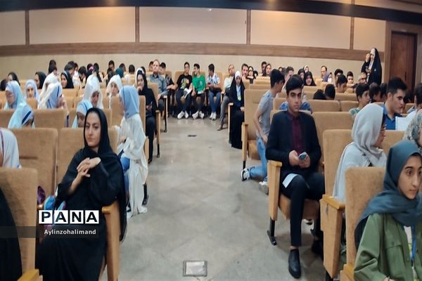 افتخار آفرینی دانش‌آموز خبرنگار پانا در مسابقات کشوری