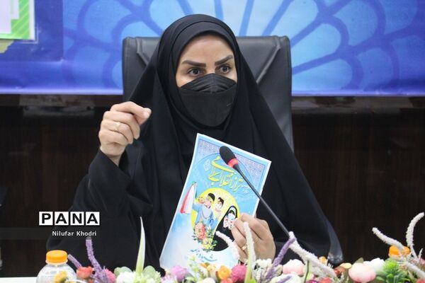 جلسه هم‌اندیشی طرح دانش‌آموز تراز انقلاب اسلامی در بوشهر