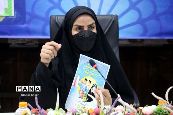 جلسه هم‌اندیشی طرح دانش‌آموز تراز انقلاب اسلامی در بوشهر