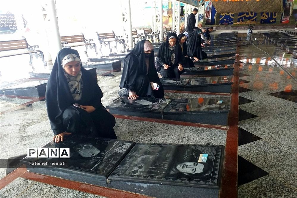 اردوی معنوی اعضاء کارگروه‌های تربیتی در گلزار شهدای ملارد