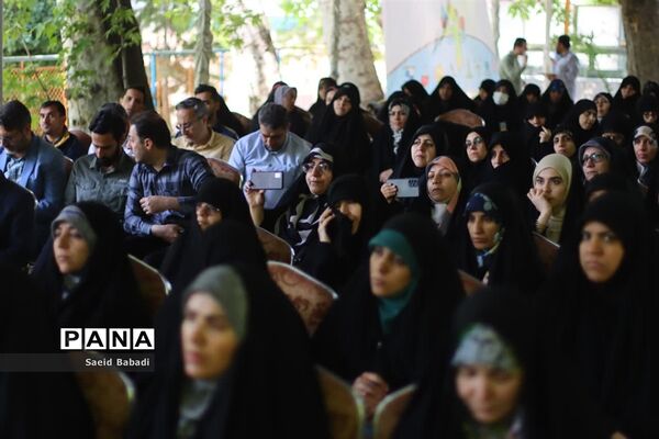 کاردوی تحولی مشاوران و مربیان پرورشی مدارس قم در اردوگاه شهید باهنر تهران