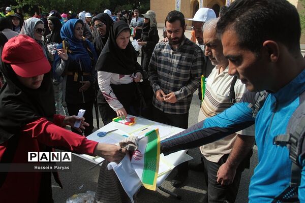 همایش کوهپیمایی همکاران حوزه ستادی و اداره‌کل آموزش و پرورش شهر تهران