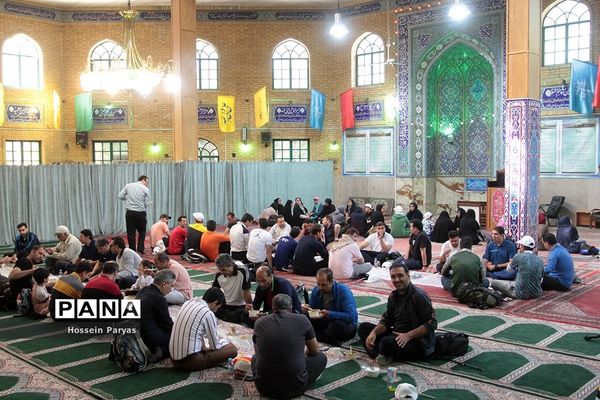 همایش کوهپیمایی همکاران حوزه ستادی و اداره‌کل آموزش و پرورش شهر تهران