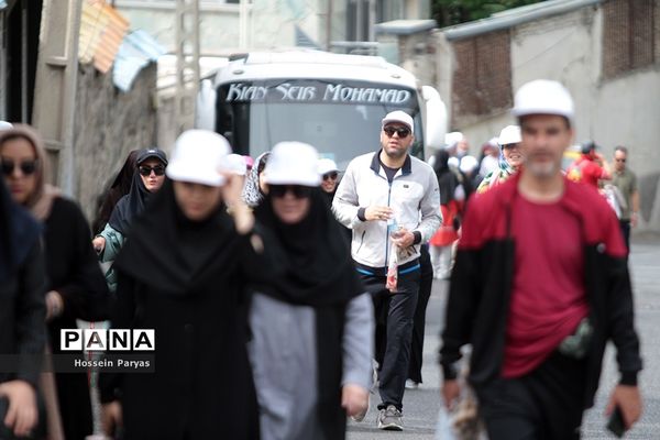 همایش کوهپیمایی همکاران حوزه ستادی و اداره‌کل آموزش و پرورش شهر تهران