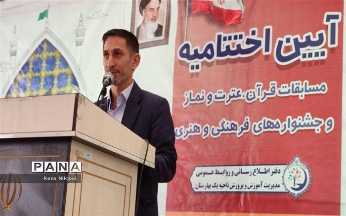 کشف استعداد دانش‌آموزان نخبه در مناطق، امری ضروری است