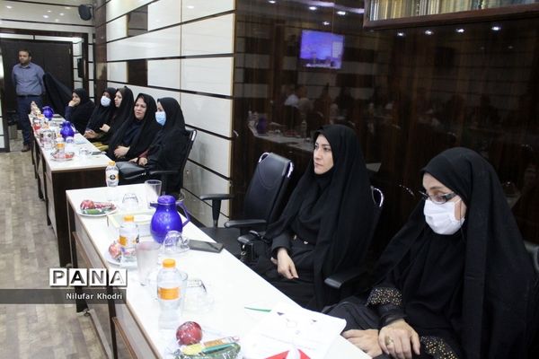 آیین تقدیر از فعالان حوزه معاونت آموزش متوسطه اداره کل  آموزش و پرورش استان بوشهر