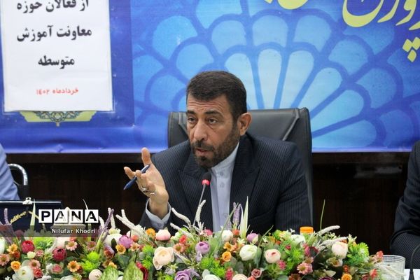 آیین تقدیر از فعالان حوزه معاونت آموزش متوسطه اداره کل  آموزش و پرورش استان بوشهر