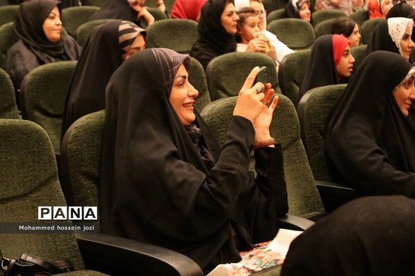 جشن دهه کرامت ویژه خانواده کارکنان صنعت آب و برق قم