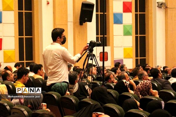 جشن دهه کرامت ویژه خانواده کارکنان صنعت آب و برق قم