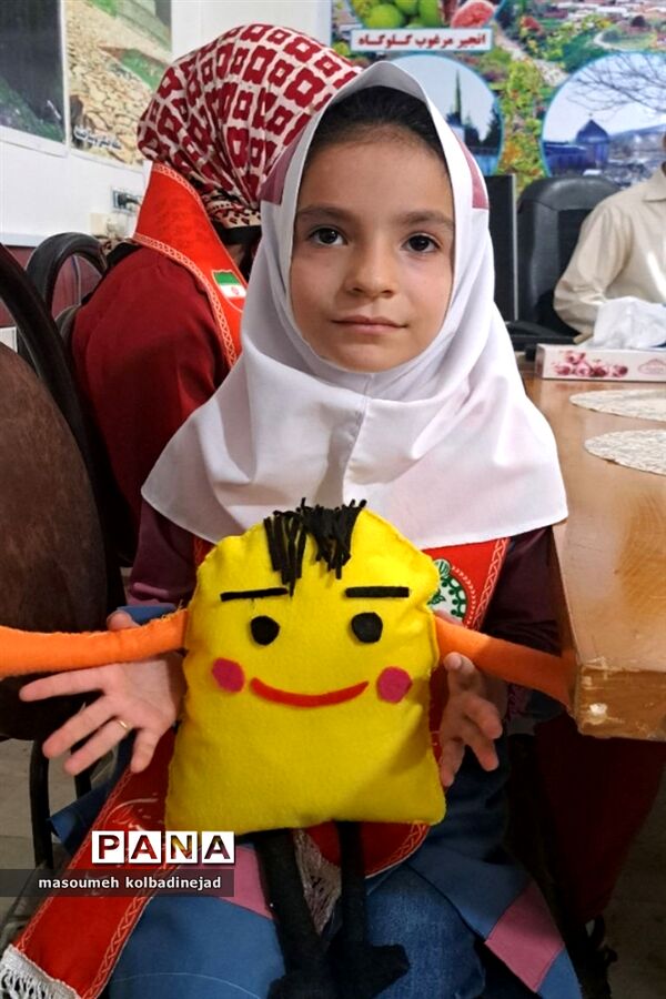 دیدار اعضای سازمان دانش‌آموزی گلوگاه با رئیس اداره میراث فرهنگی