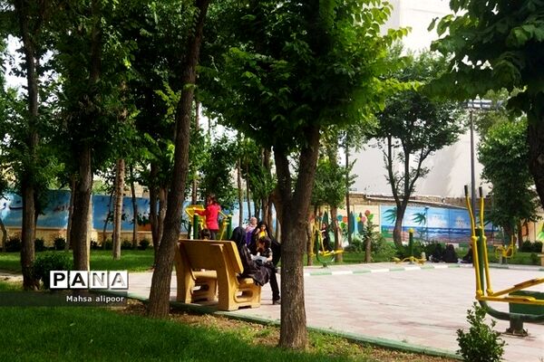 برگزاری جشن بزرگ دختران آینه در پارک بانوان شهرستان قرچک