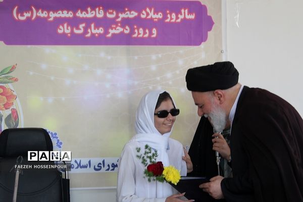 تجلیل از دانش‌آموزان برتر مدارس اورین بهارستان‌2 به‌مناسبت دهه کرامت