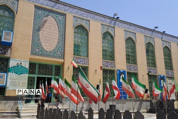 آستان مقدس حمیده خاتون و سید جعفر باغ فیض پونک