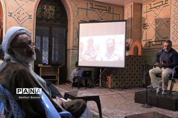 محفل خاطره گویی دو عکاس قمی از فتح خرمشهر