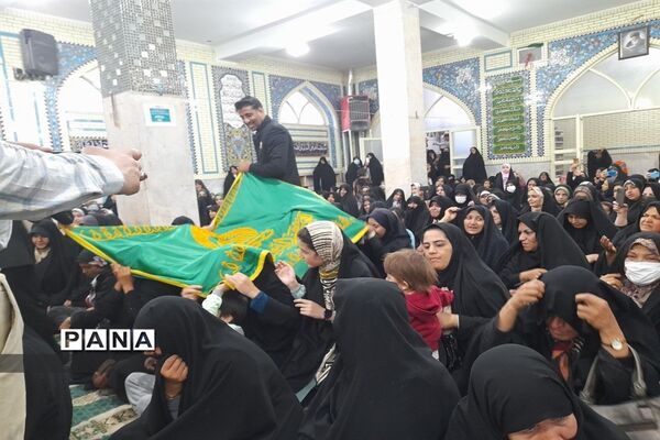 استقبال بی‌نظیر مردم از خادمان حرم مطهر امام رضا(ع) در شهرستان بن