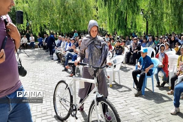 همایش پیاده‌روی عمومی خانوادگی در طرقبه شاندیز