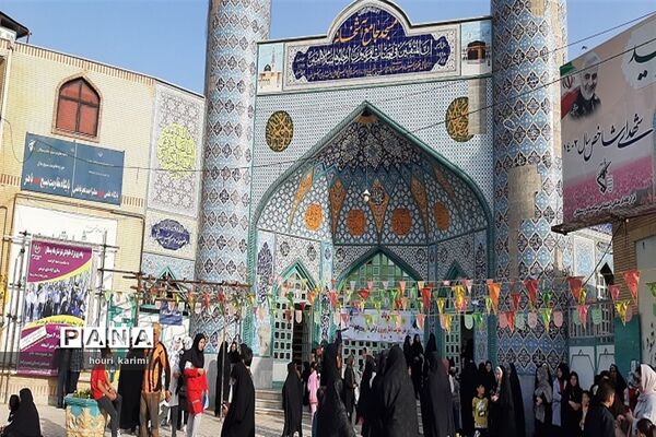 پیاده‌روی خانوادگی به‌مناسبت دهه کرامت در شهرستان مانه وسملقان