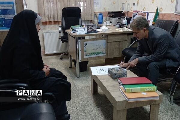 بازدید رئیس مرکز سنجش و پایش وزارت آموزش و پرورش از حوزه‌های اجرای امتحانات نهایی خردادماه رودهن