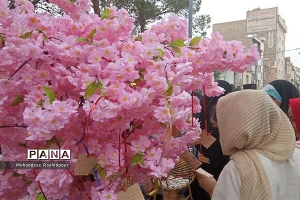 برگزاری جشن دهه کرامت درمنطقه باغ فیض اسلامشهر