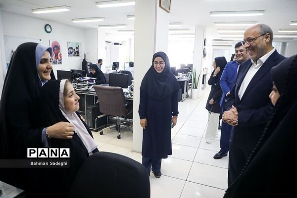 حضور رئیس کمیسیون عمران و حمل و نقل شورای شهر در خبرگزاری پانا