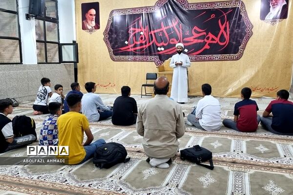 اردوی آموزشی دانش‌آموزان در حوزه علمیه امام صادق(ع)