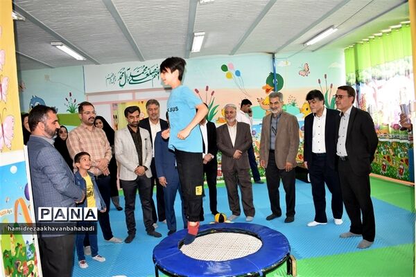 افتتاح اتاق تربیت‌بدنی شهید ابراهیم هادی آموزشگاه حکیم ملا عبدالله بهاباد
