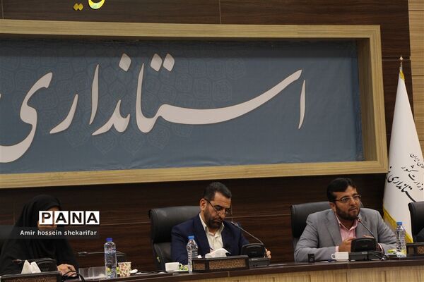 نشست خبری معاون سیاسی، امنیتی و اجتماعی استاندار یزد با موضوع اجرای قانون جوانی جمعیت