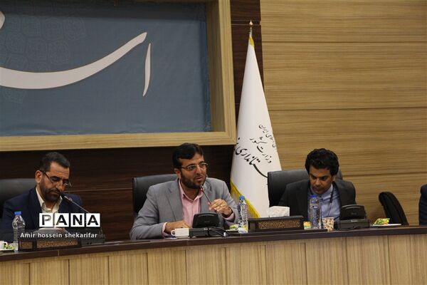 نشست خبری معاون سیاسی، امنیتی و اجتماعی استاندار یزد با موضوع اجرای قانون جوانی جمعیت