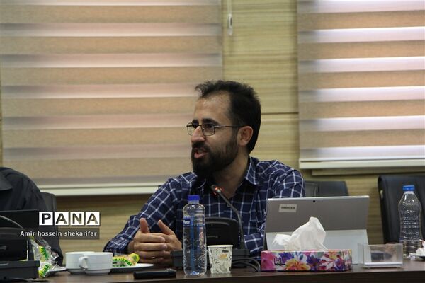 نشست خبری معاون سیاسی، امنیتی و اجتماعی استاندار یزد با موضوع اجرای قانون جوانی جمعیت