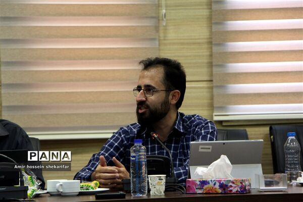 نشست خبری معاون سیاسی، امنیتی و اجتماعی استاندار یزد با موضوع اجرای قانون جوانی جمعیت