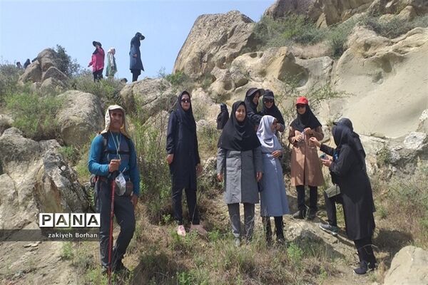کوهنوردی همکاران فرهنگی شهرستان راز و جرگلان