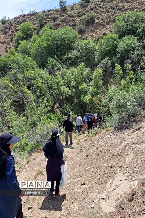 کوهنوردی همکاران فرهنگی شهرستان راز و جرگلان
