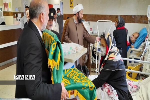 همه زیر سایه خورشید هستیم