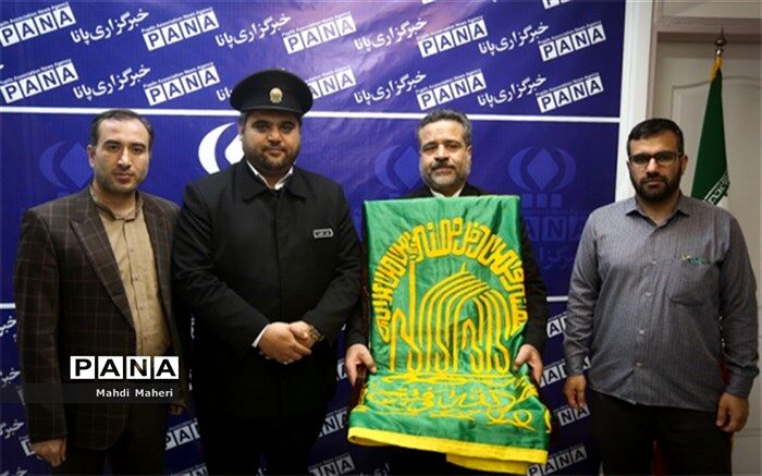فضای معنوی خبرگزاری پانا با ورود پرچم حرم امام مهربانی‌ها