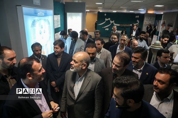 افتتاح نمایشگاه تعالی حکمرانی شهری با حضور وزیر کشور