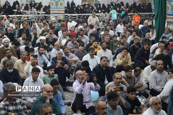 اجتماع خانوادگی خادمیاران رضوی در مسجد جمکران