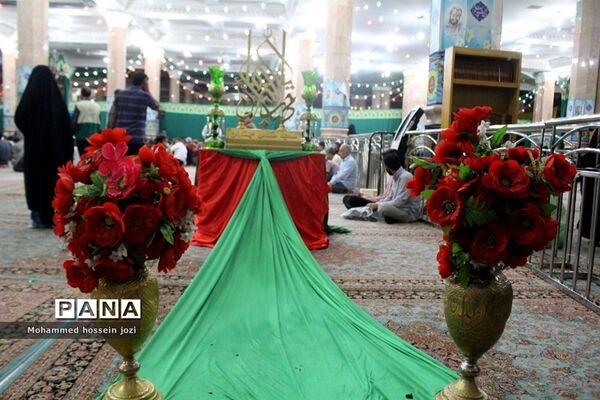 اجتماع خانوادگی خادمیاران رضوی در مسجد جمکران