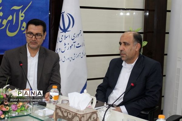 نشست هم‌اندیشی مدیران پژوهش‌سراهای دانش‌آموزی استان بوشهر