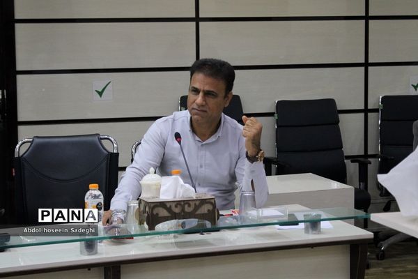 نشست هم‌اندیشی مدیران پژوهش‌سراهای دانش‌آموزی استان بوشهر