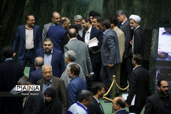 جلسه رای اعتماد مجلس به وزیرآموزش پرورش